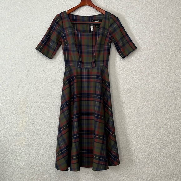 ModCloth Collectif Amber Moorend Plaid Swing Dress - Picture 3 of 15